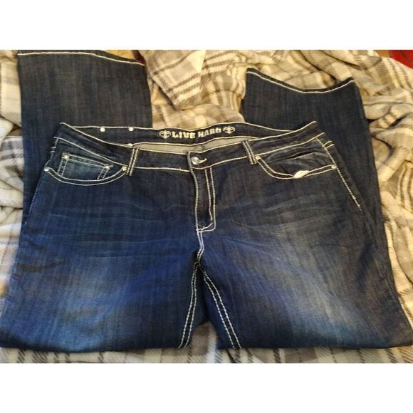 NWT Live Hard Play Hard Jeans Women Size 26 Rhinestone Embellished Pockets. Wais - Picture 2 of 9